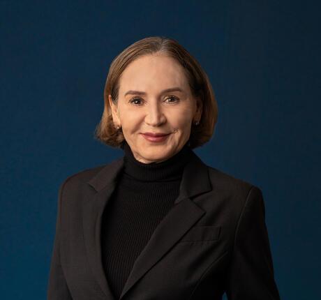 Julie Taylor photo