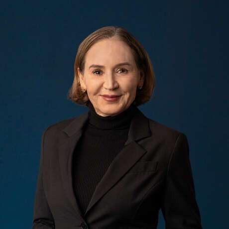 Julie Taylor photo