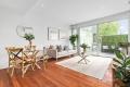 CHIC NORTH FACING ARCHITECTURALLY DESIGNED TOWNHOUSE