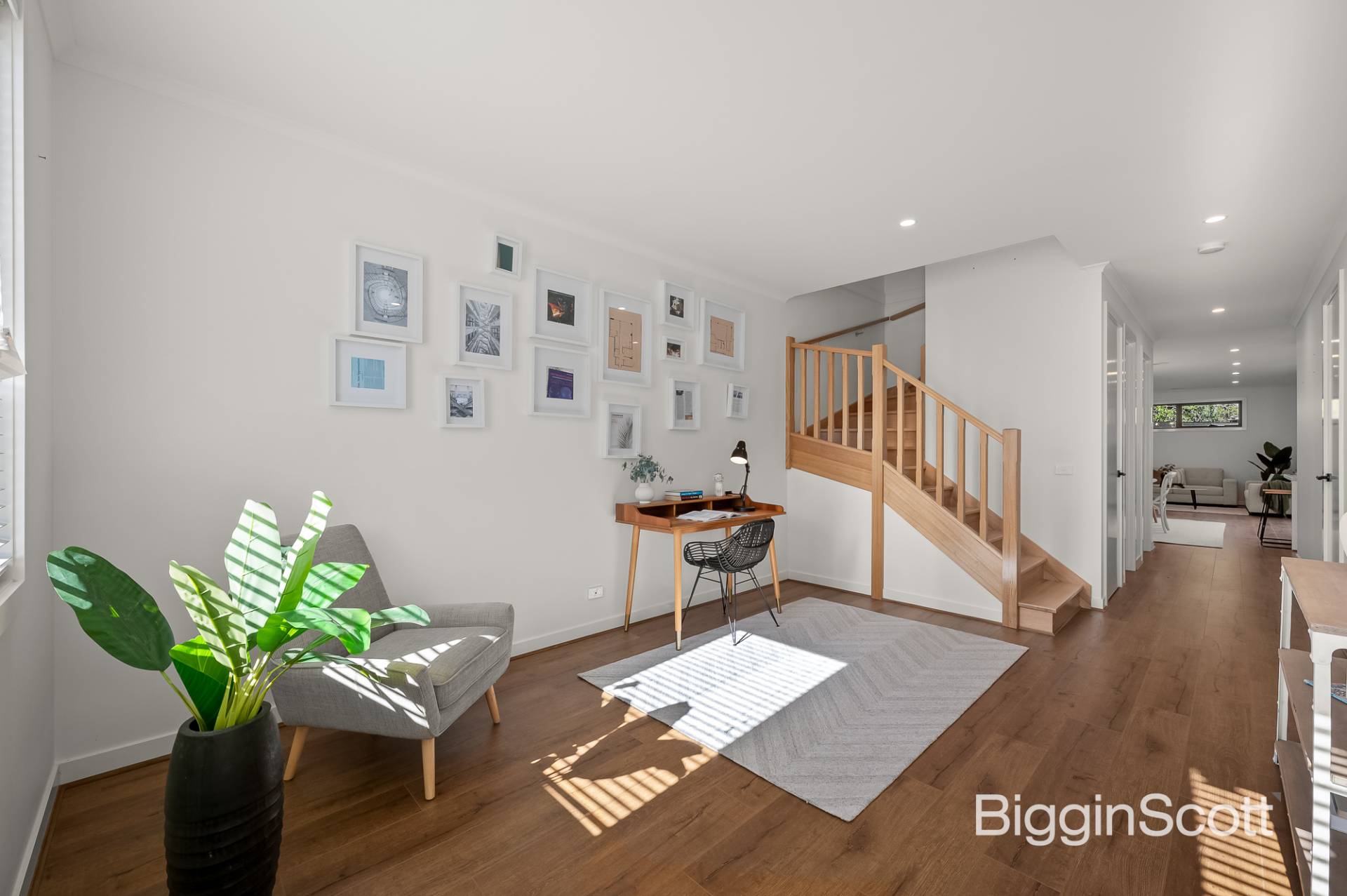 92 Riana Loop, Eumemmerring VIC 3177, Eumemmerring - Thumbnail 2