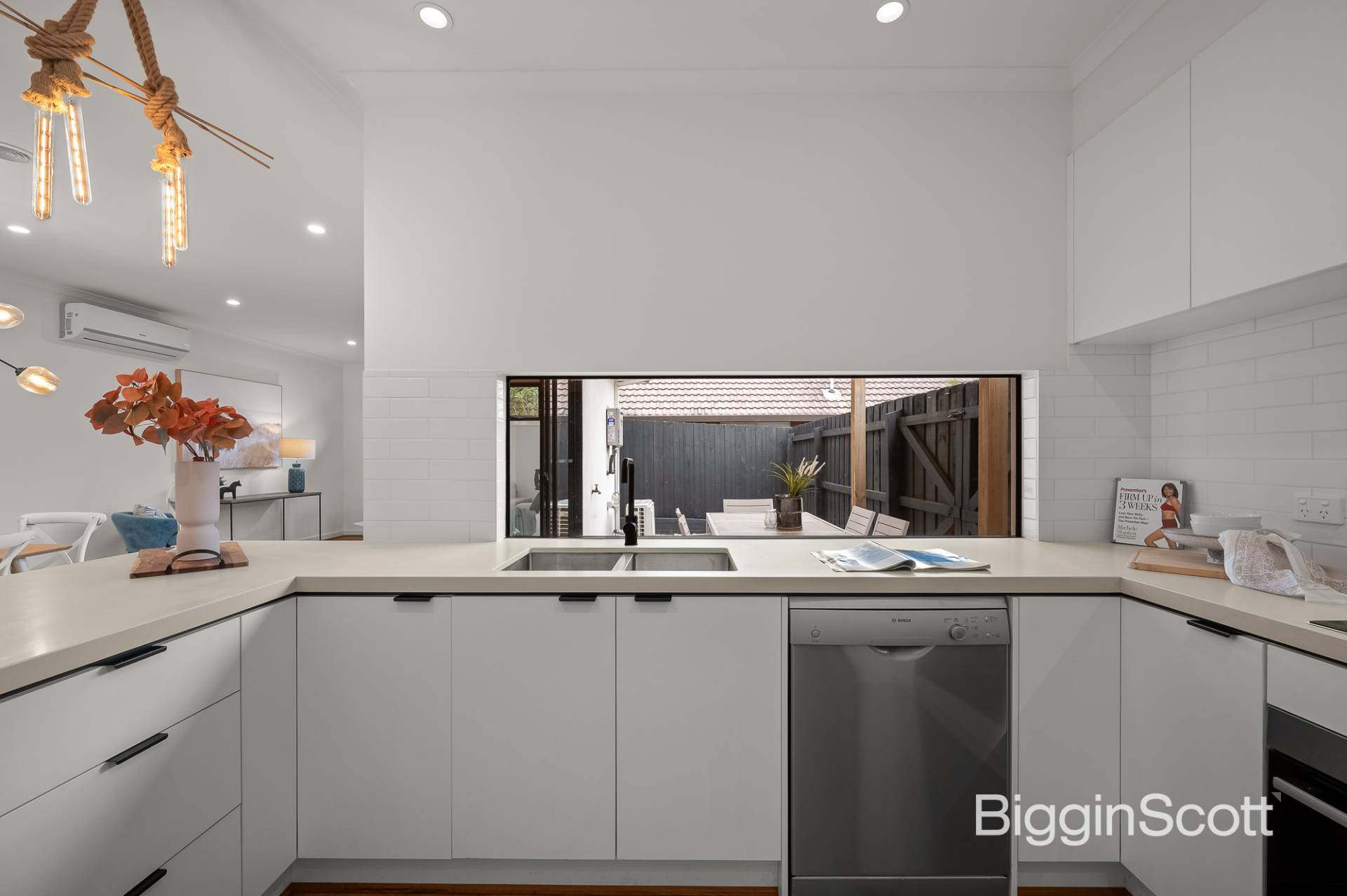 92 Riana Loop, Eumemmerring VIC 3177, Eumemmerring - Thumbnail 6