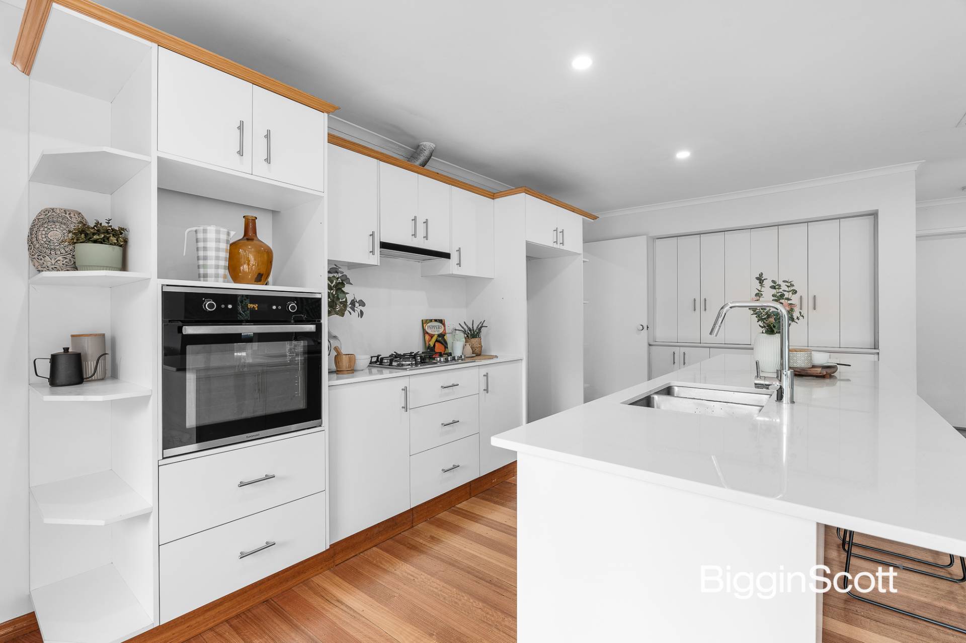 18 Phoenix Drive, Wheelers Hill VIC 3150, Wheelers Hill - Thumbnail 4