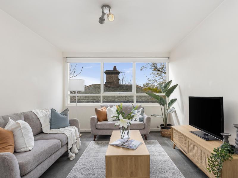 North-Facing First-Floor Apartment in Prime Prahran Pocket