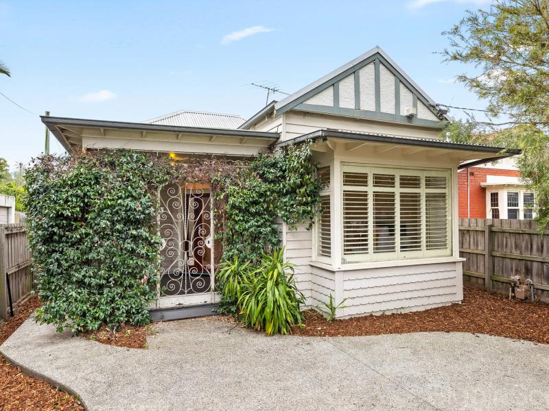 Two Houses on Separate Titles- An Amazing Bayside Opportunity