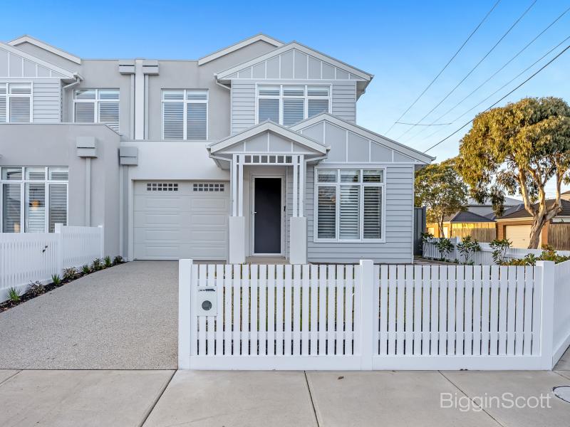 Exquisite Four-Bedroom Townhouse in the Heart of Altona North!