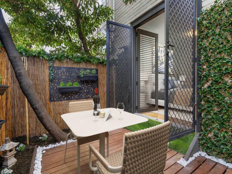  Elwood Beachside Haven!
