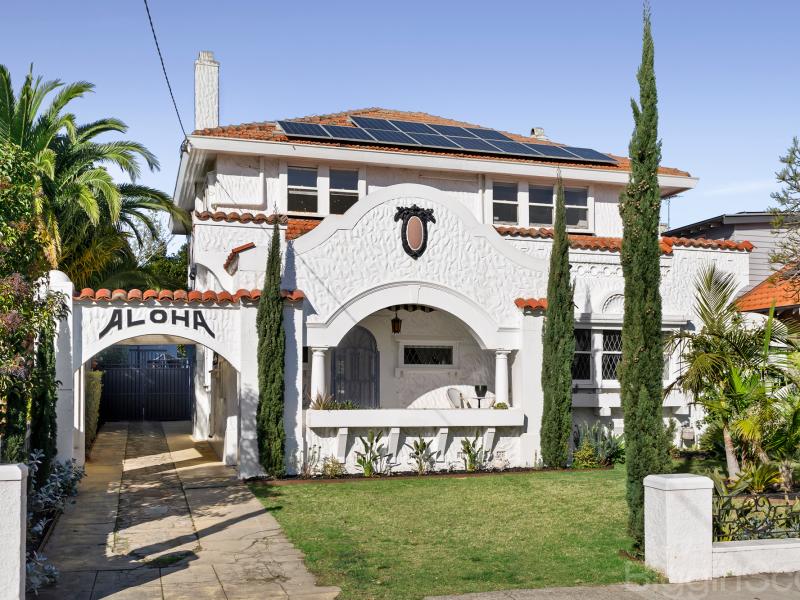 ALOHA - ART DECO ELEGANCE. ELSTERNWICK'S PREMIER ADDRESS