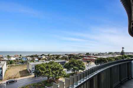 Location & Beachside Living!