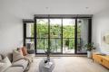 ONE BEDROOM APARTMENT IN DESIRABLE JACQUES DEVELOPMENT!