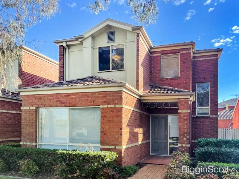 Contemporary Convenience Moments from Glen Waverley