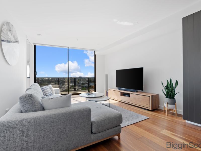 Modern 2-Bedroom Apartment with Breathtaking City Views!