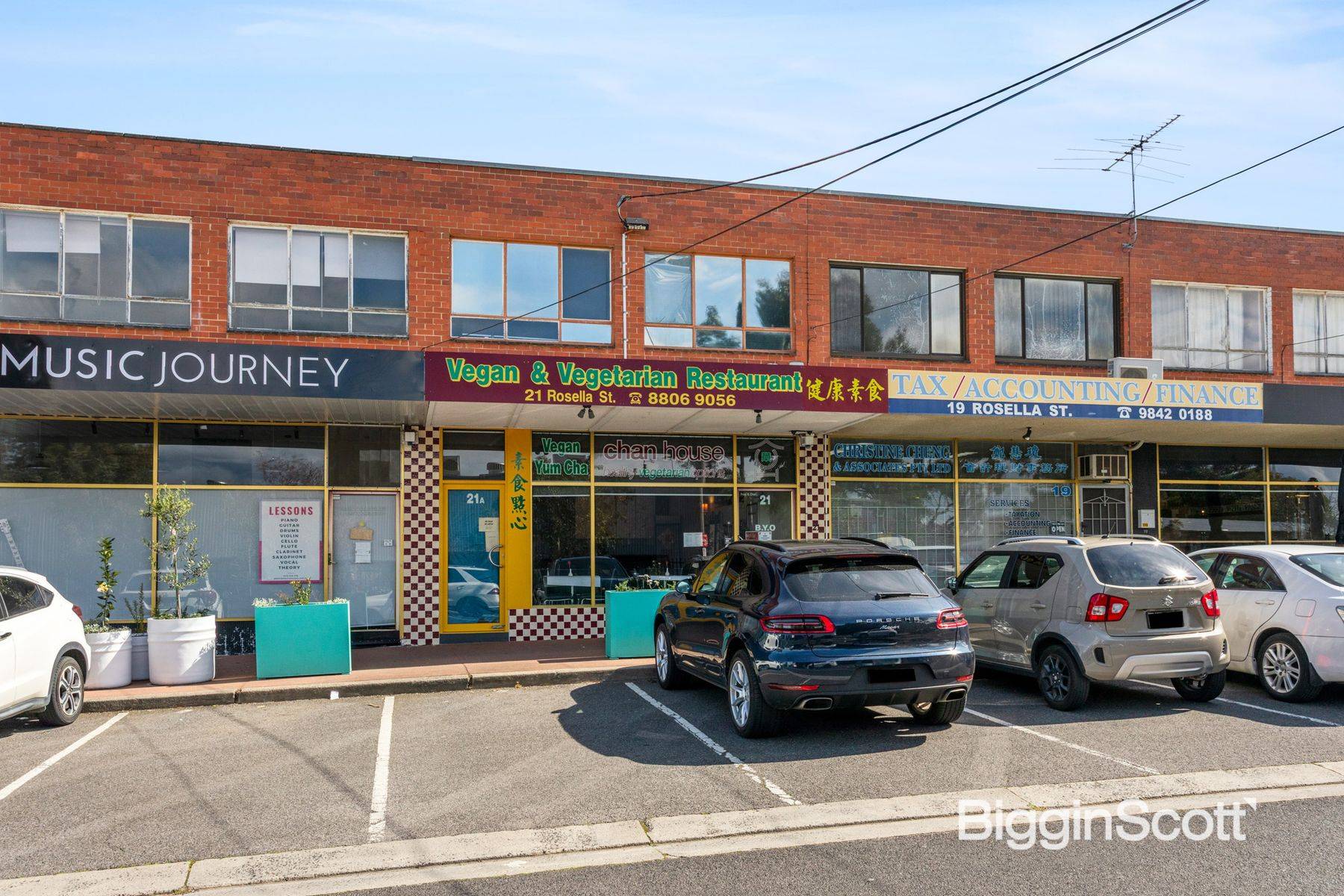 21 & 21a Rosella Street, Doncaster East VIC 3109