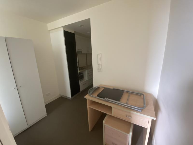 1-bed student accommodation ready to move in. Fully Furnished!
