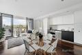 EASY-CARE URBAN RETREAT BY THE RIVER