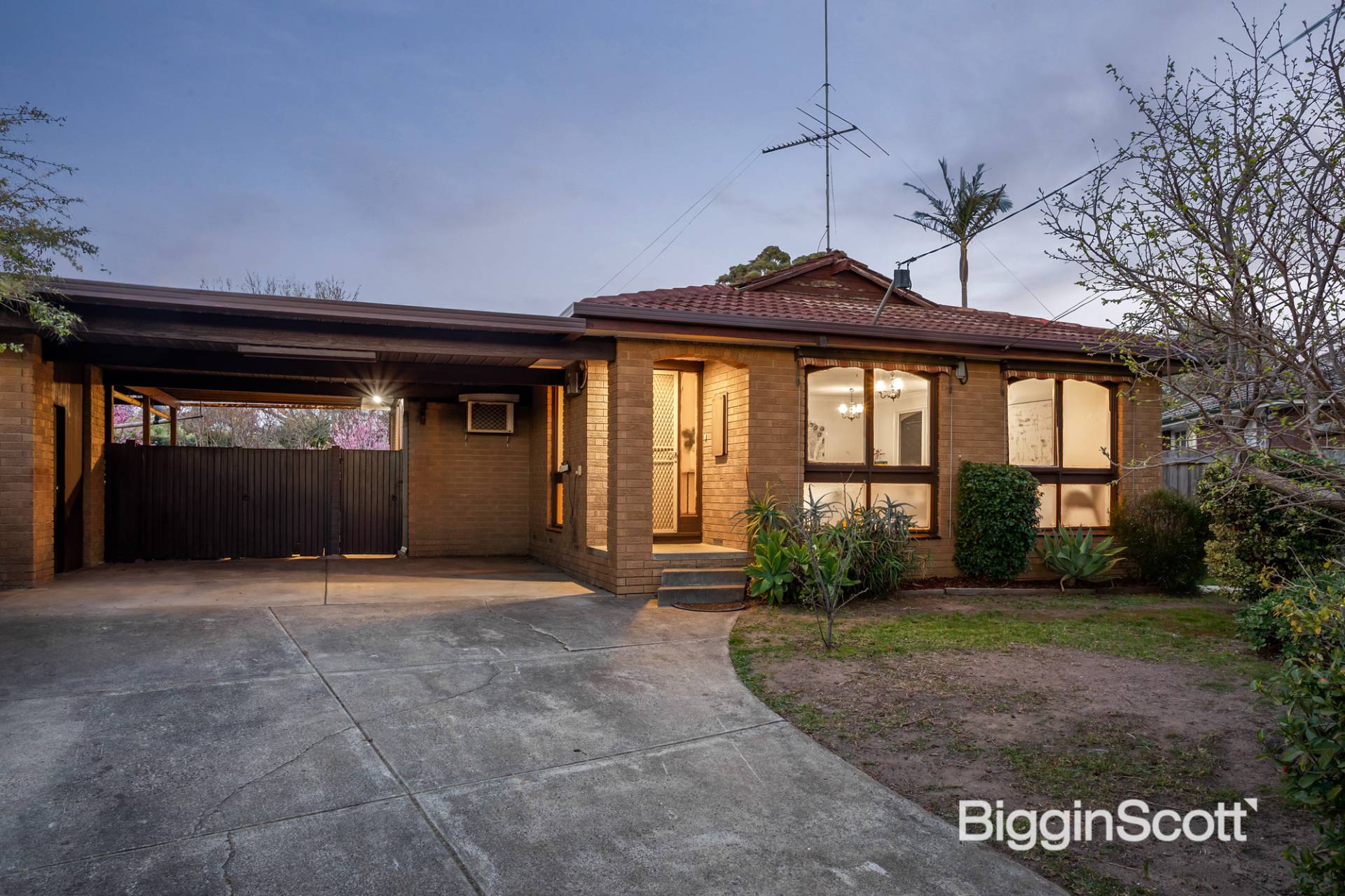 5 Austral Ct, Wheelers Hill VIC 3150