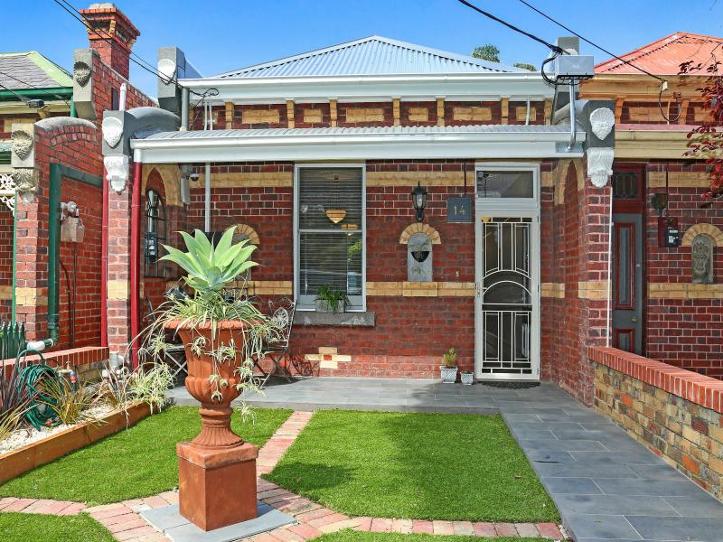 Charming Family Home for Lease in Northcote