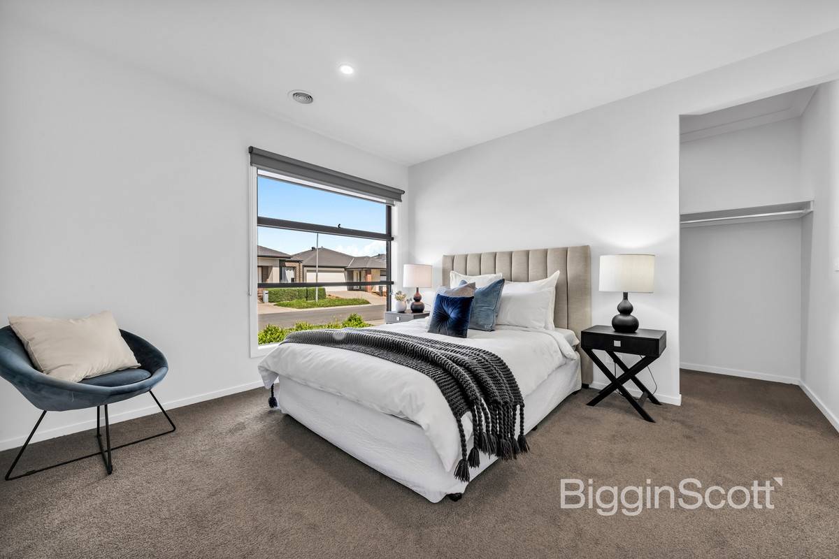 16 Snicket Crescent, Officer VIC 3809, Officer - Thumbnail 2
