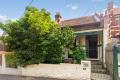 Victorian Vibes, Prime Location