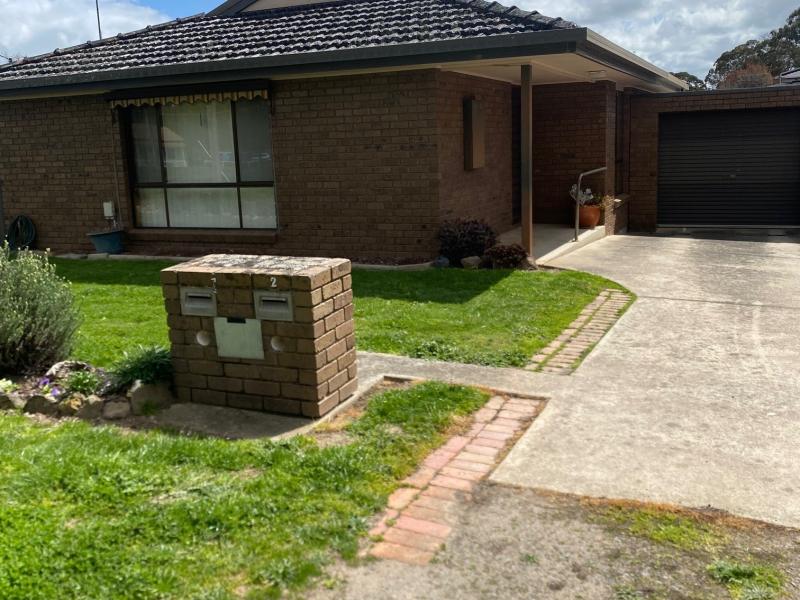 Charming 2-Bedroom Unit in the Heart of Creswick
