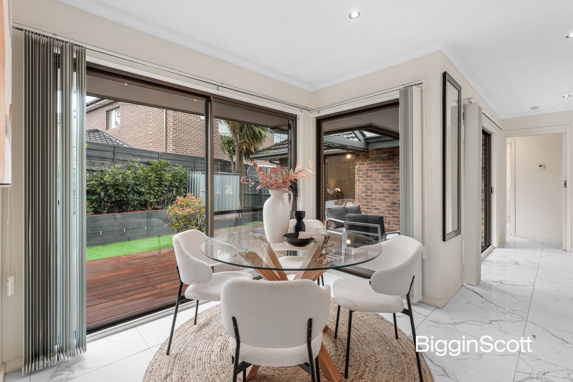 2/19 View Road, Glen Waverley VIC 3150, Glen Waverley - Thumbnail 3