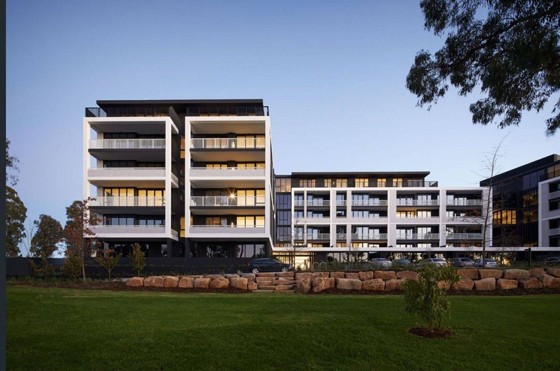 316/65 Stables Circuit, Doncaster VIC 3108