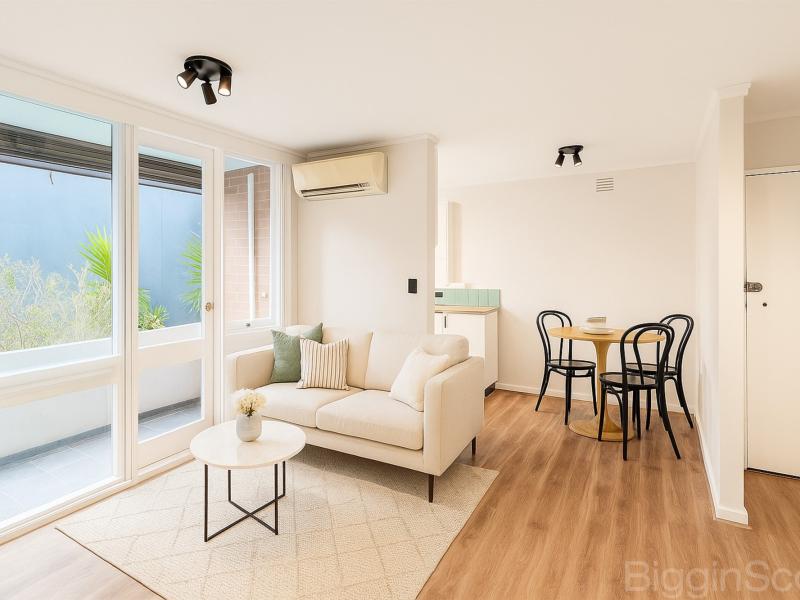 Bright, Spacious & Moments From St Kilda’s Best (Entry via 19 Robe St)