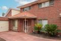 Quiet Location - walking distance to schools and transport!