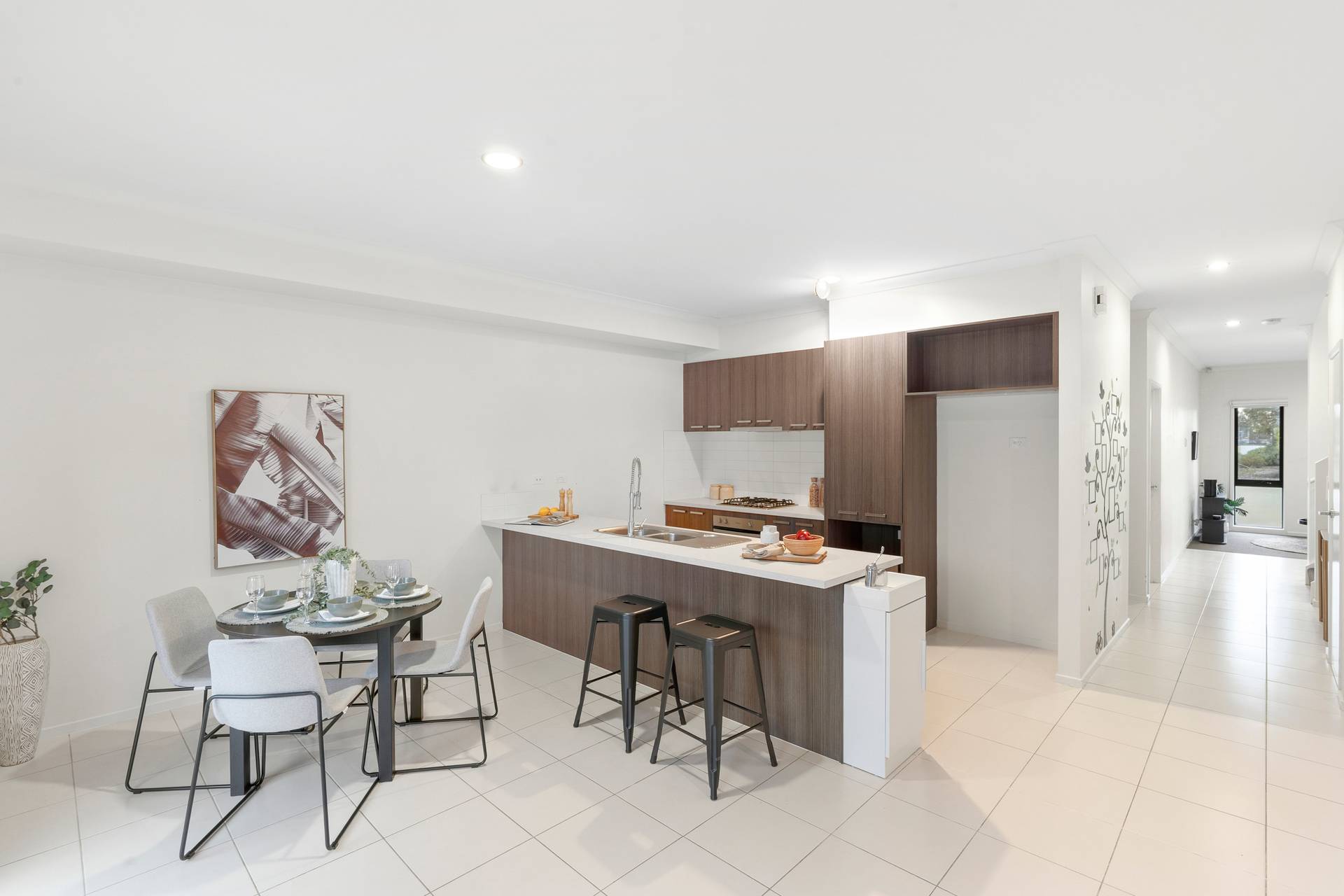 2/2 Daintrey Crescent, Williams Landing - Thumbnail 6
