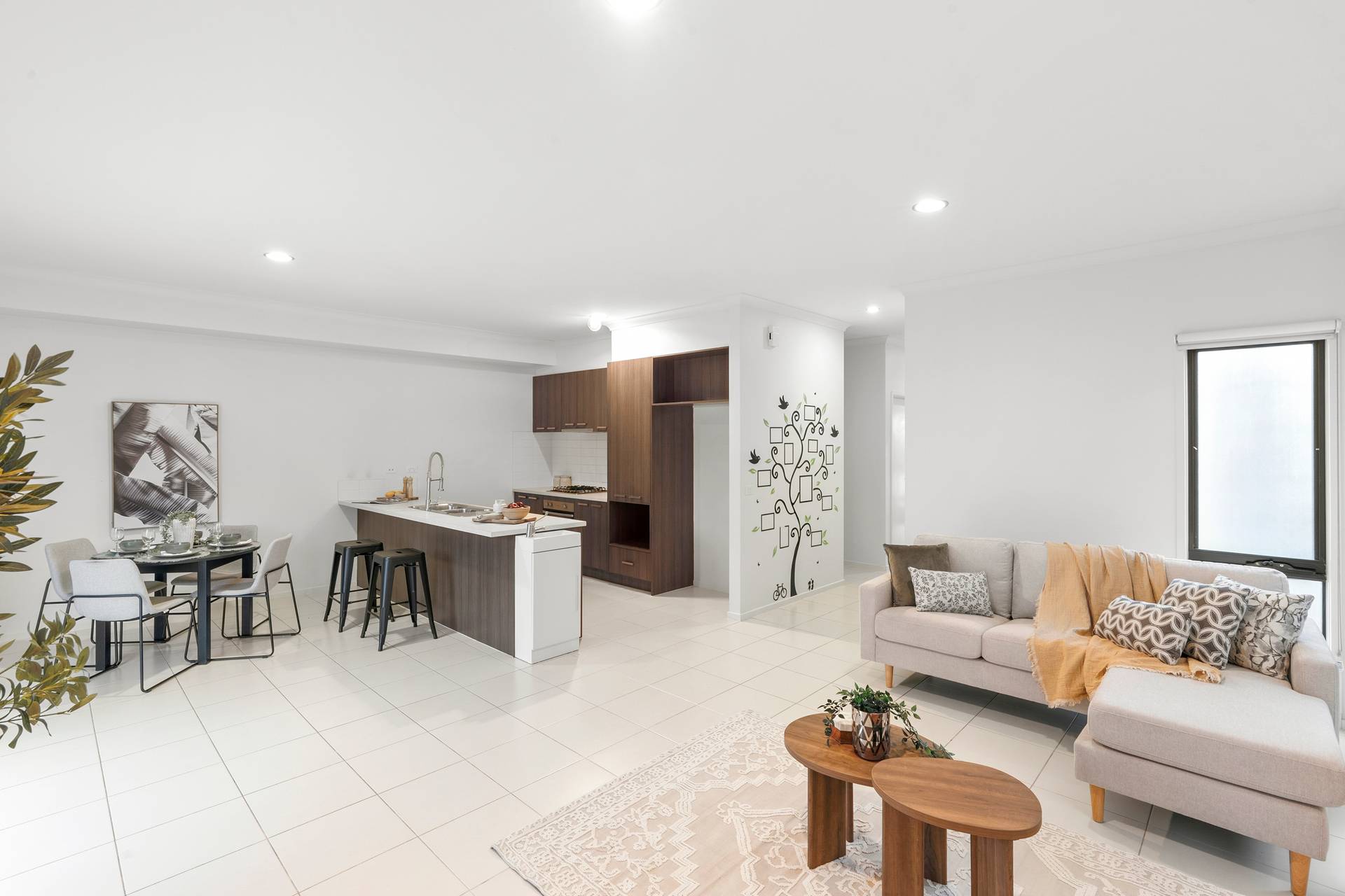 2/2 Daintrey Crescent, Williams Landing - Thumbnail 7
