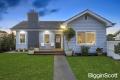 Coastal Cottage Charm Meets Contemporary Comfort and Convenience