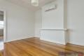 BOUTIQUE ONE BEDROOM ART DECO APARTMENT, AIR CONDITIONING AND PARKING!