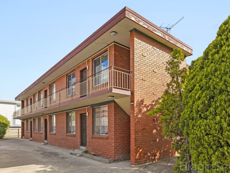 An Affordable Block of 6 Apartments with Exciting Future Potential, In A Brilliant Elwood Location