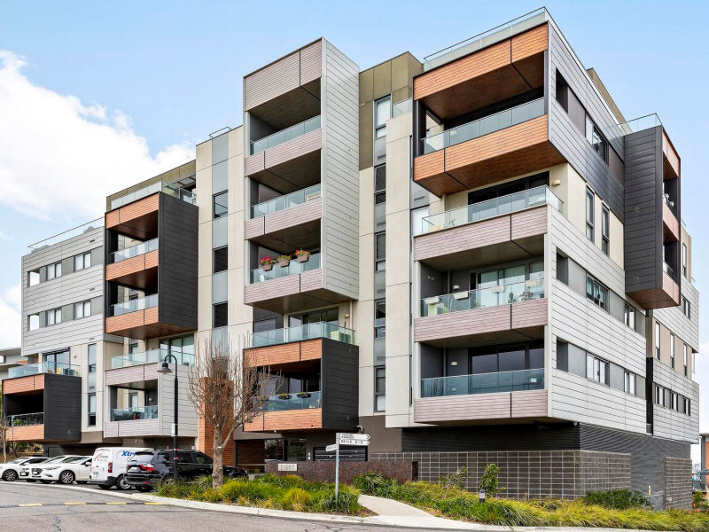 FABULOUS OUTLOOK WITH CITY VIEWS