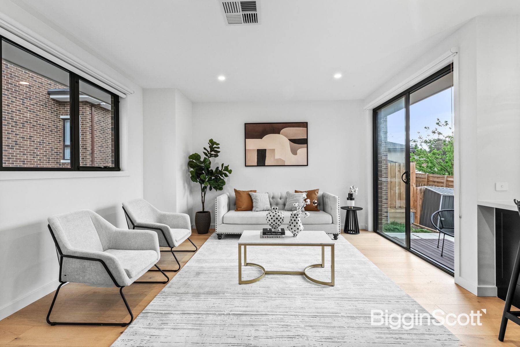 3/5 Carmen Close, Doncaster East VIC 3109, Doncaster East - Thumbnail 2