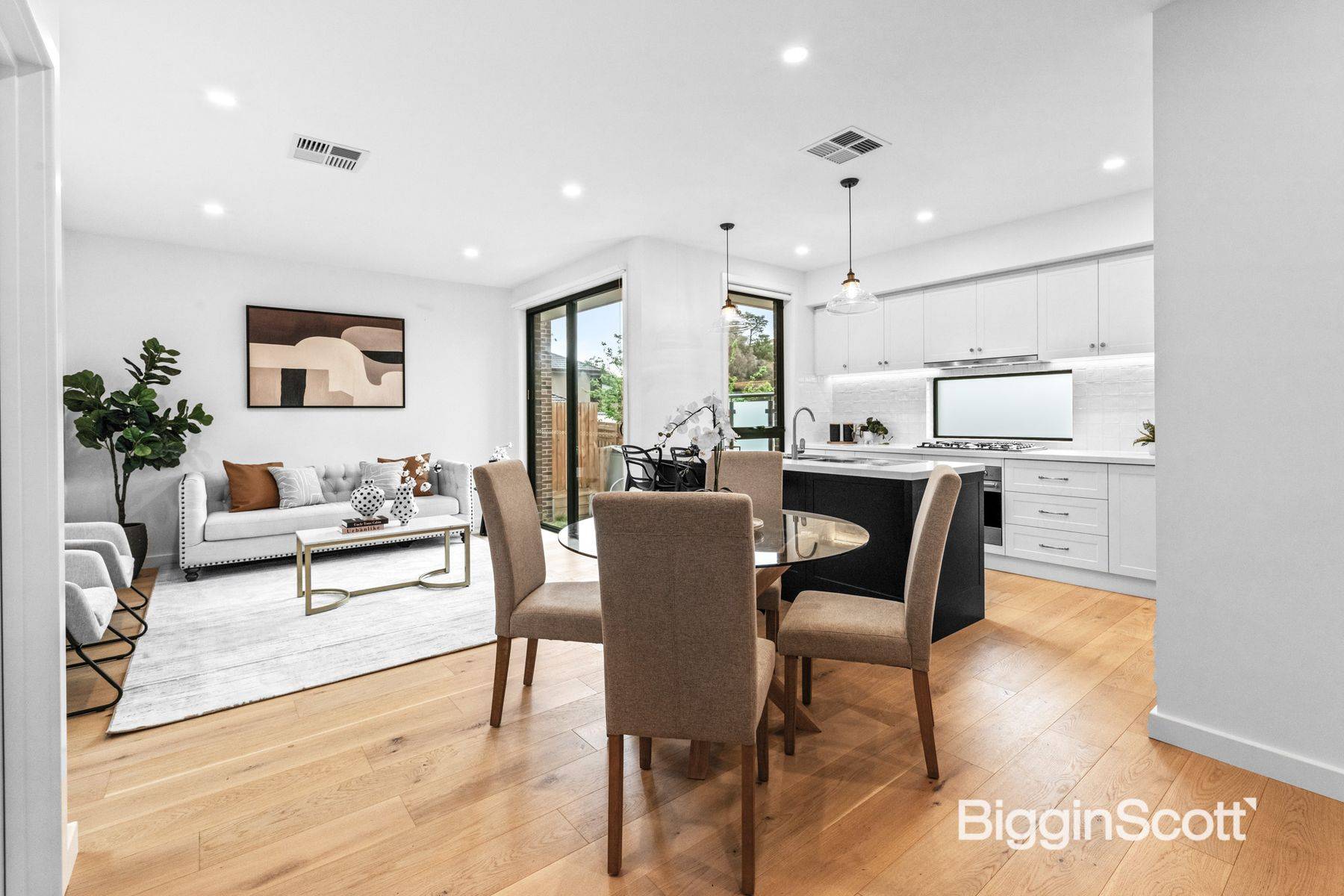 3/5 Carmen Close, Doncaster East VIC 3109, Doncaster East - Thumbnail 3
