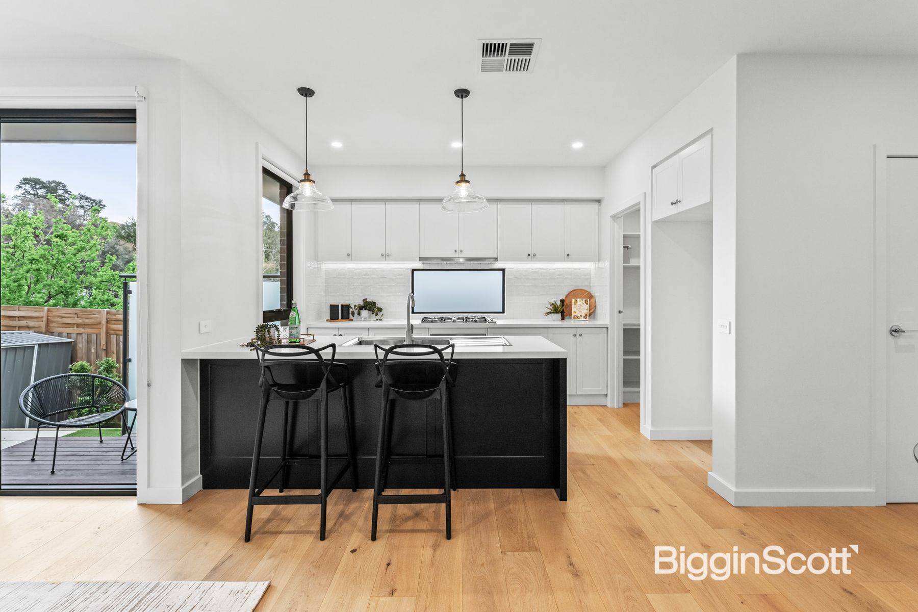 3/5 Carmen Close, Doncaster East VIC 3109, Doncaster East - Thumbnail 4