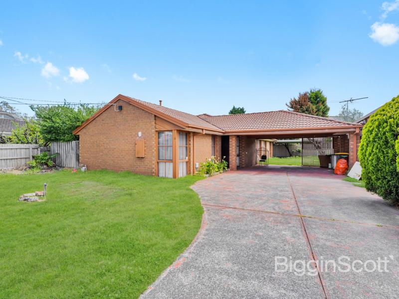 Family Living in Prime Keysborough Location