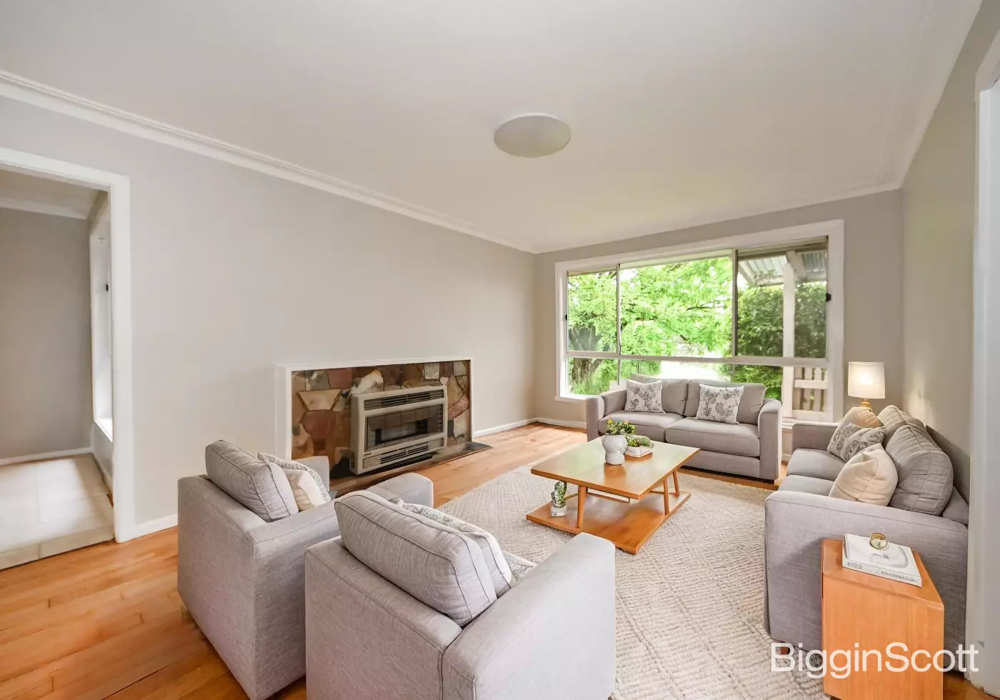 2 Linda Crescent, Ferntree Gully, VIC, Ferntree Gully - Thumbnail 2