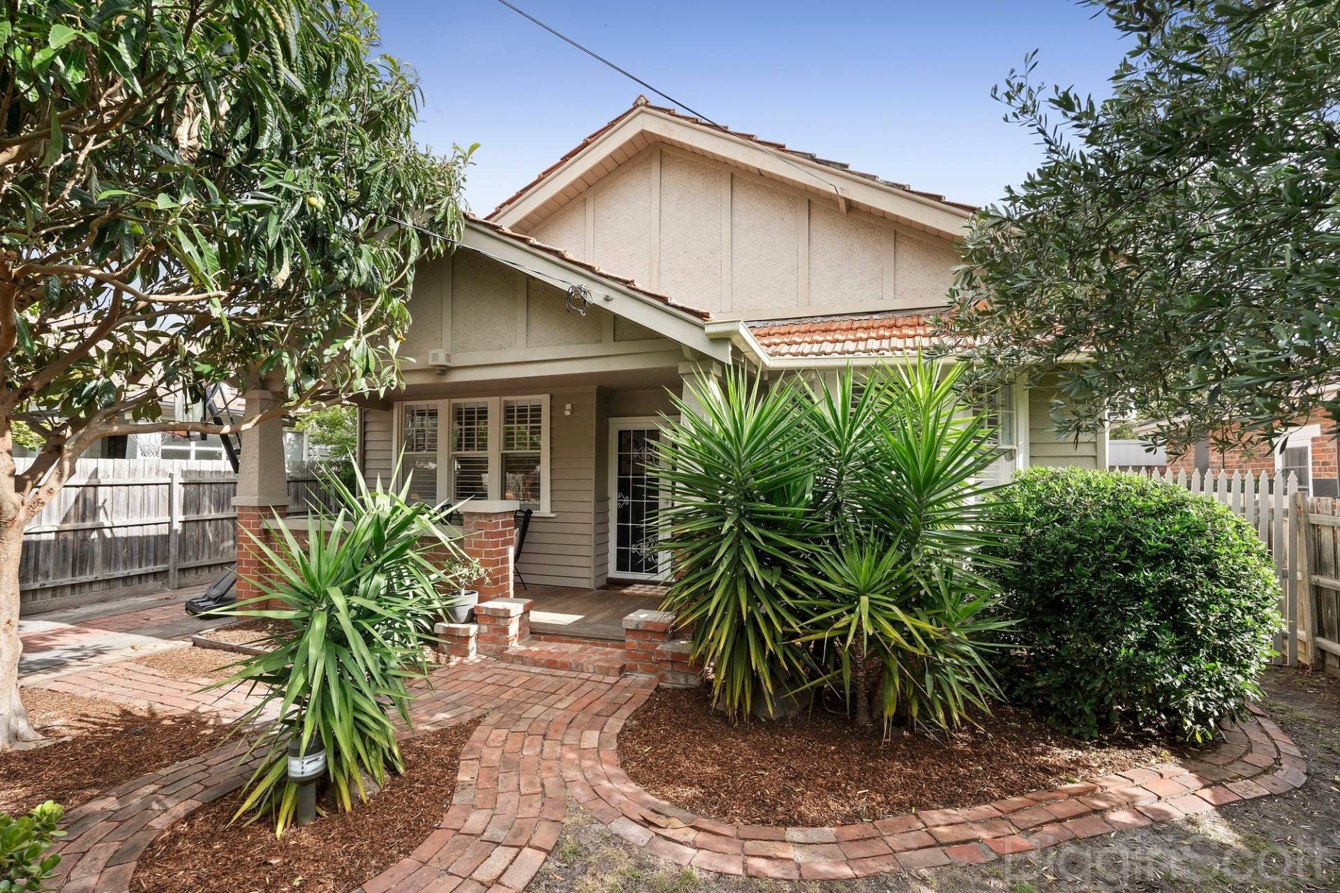 44 Prahran Grove, Elsternwick VIC 3185, Elsternwick - Image 1