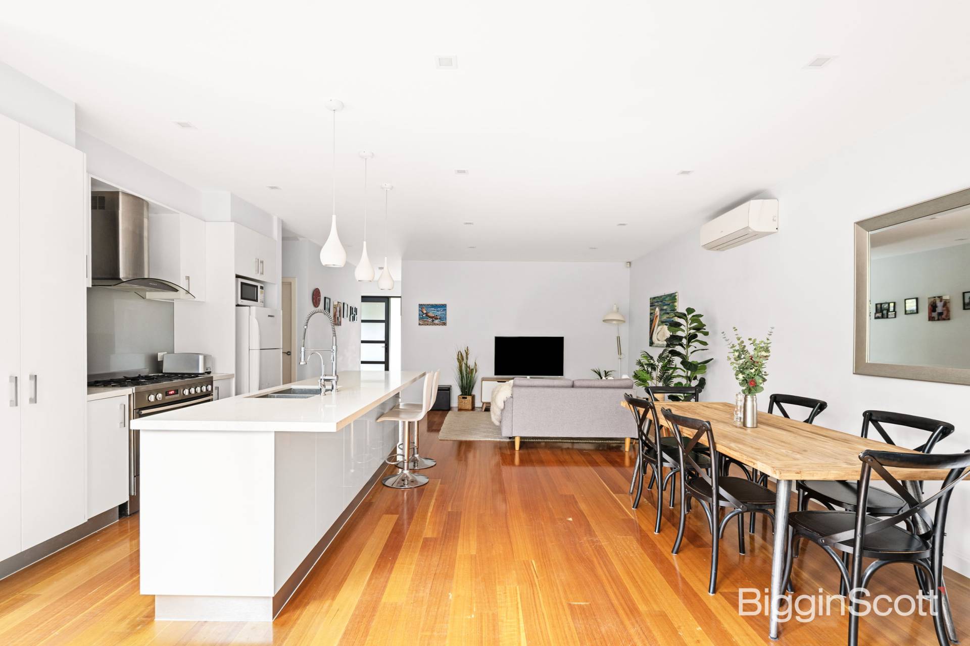 82 Vernon Street, South Kingsville VIC 3015, South Kingsville - Thumbnail 2
