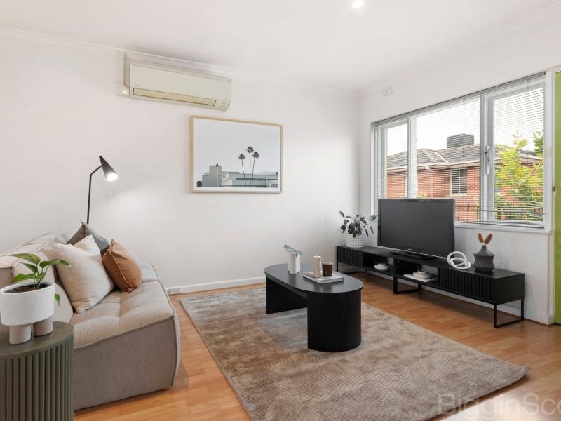 Light, Spacious & Brilliantly Located