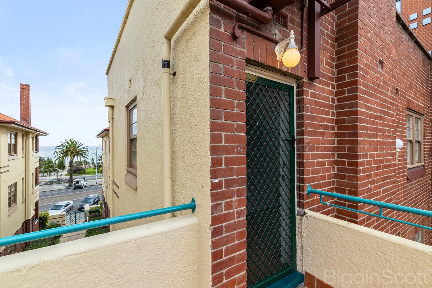 9/18 The Esplanade , St Kilda, VIC