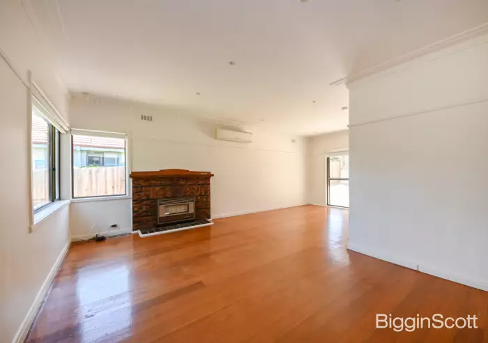 15 Lincoln Avenue, Glen Waverley, VIC, Glen Waverley - Thumbnail 3