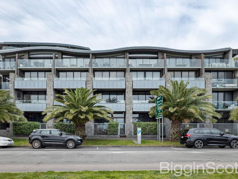 Breathtaking Bay Views. Unrivalled Beachfront Living