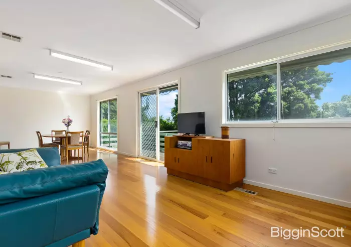 65 Ian Grove, Mount Waverley, VIC, Mount Waverley - Thumbnail 4