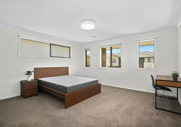 Room 1 / 3 Flora Grove, Wantirna South, VIC, Wantirna South - Thumbnail 3