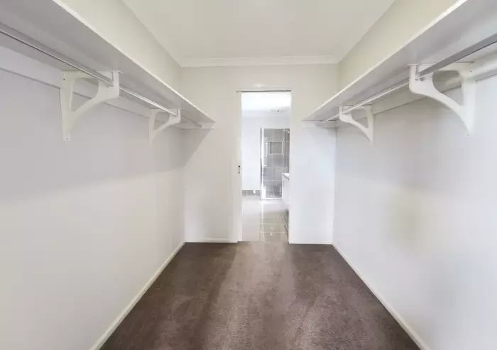 Room 1 / 3 Flora Grove, Wantirna South, VIC, Wantirna South - Thumbnail 5