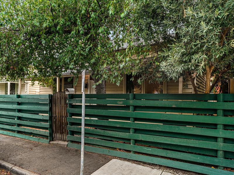 Victorian Home In Prime Location - 6 MONTH LEASE