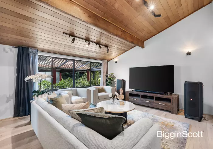 16 Charles Green Avenue, Endeavour Hills, VIC, Endeavour Hills - Thumbnail 4