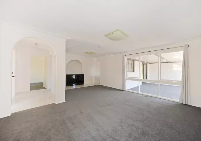25 Cezanne Crescent, Wheelers Hill, VIC, Wheelers Hill - Thumbnail 4
